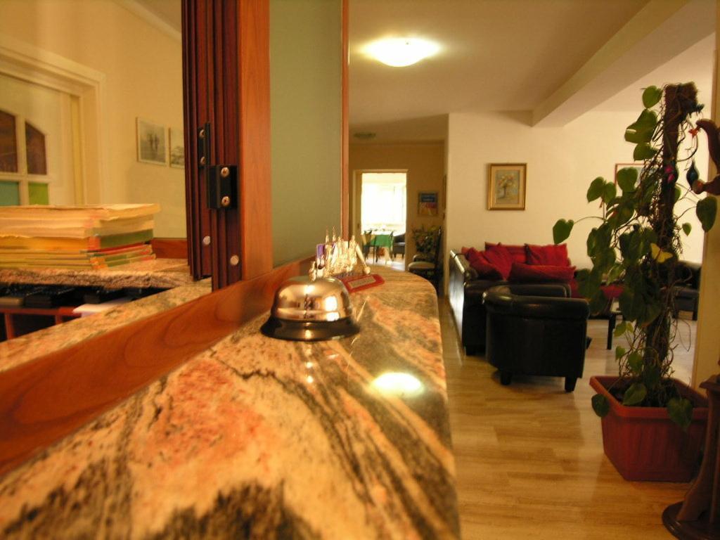 Hotel Villa Aurora Latina Eksteriør billede