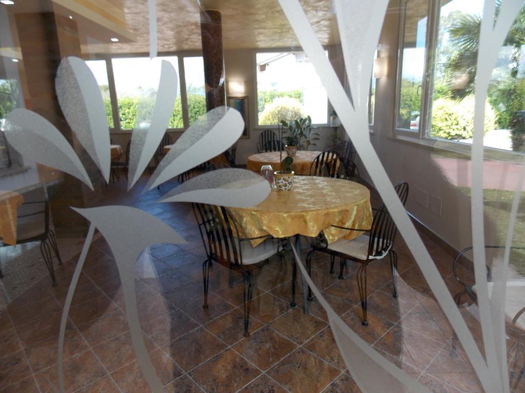 Hotel Villa Aurora Latina Eksteriør billede